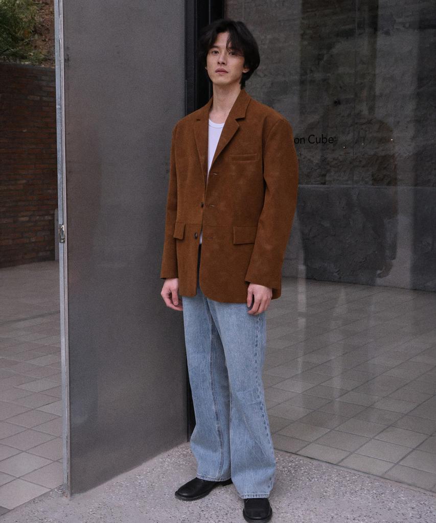 Mood Inside Suede Leather Three-Button Blazer_Brown