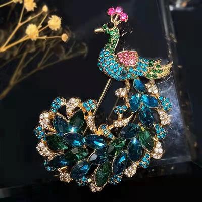Luxus Kristall High-End Pfau Broschen Anstecknadeln Für Frauen Mädchen Mode Elegant Klassisch Strass Tier Glänzend Abzeichen Schmuck