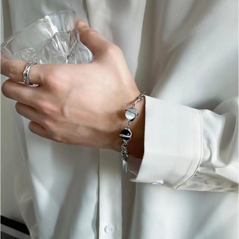 Design Geometric Unique Cats Eye Bracelet In Titanium Steel For Women