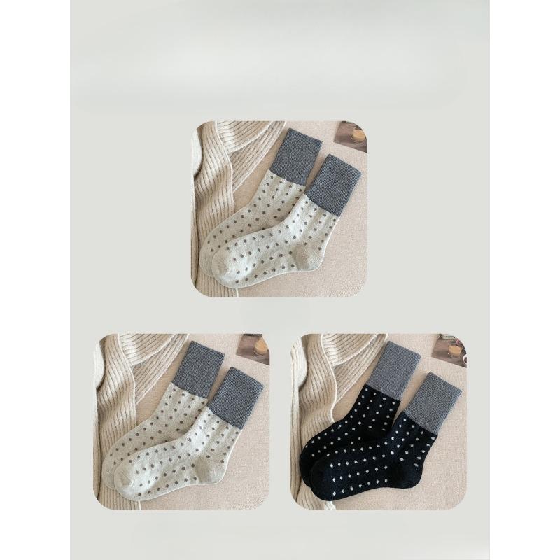 3 Pairs of  Female Autumn and Winter Thickened Warm Retro Splicing Color Polka Dot Wool Tube Socks