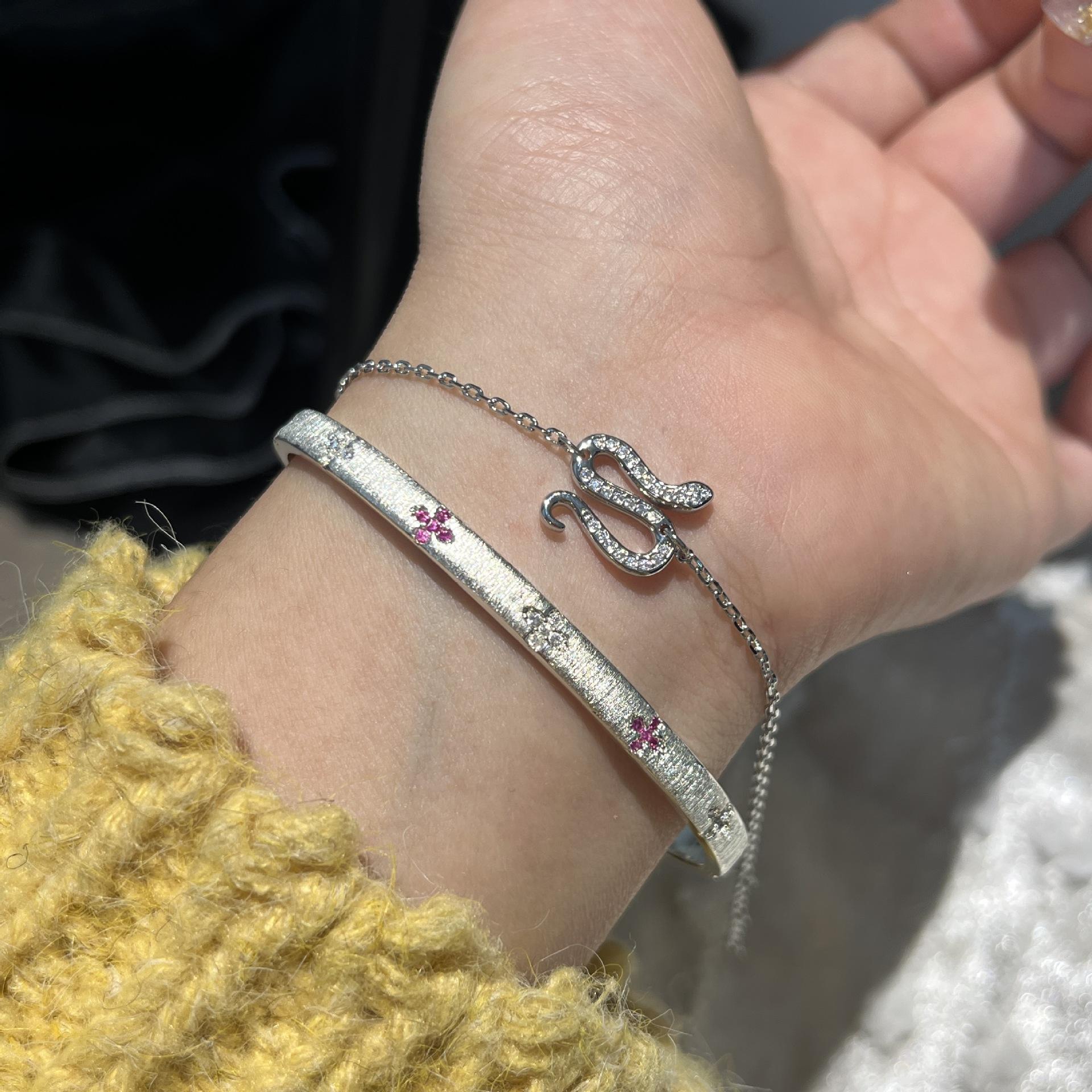 Simple Snake-Shaped Diamond-Encrusted Spirit Snake Bracelet Niche High-End Exquisite Jewelry
