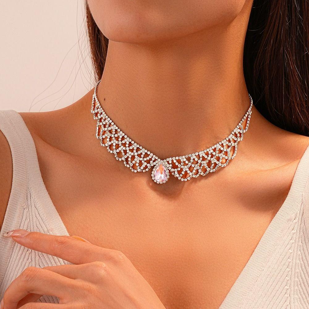 Exquisite Necklace Earrings Set Shining Crystal Necklace Set Bridal Rhinestone Jewelry Set  Women