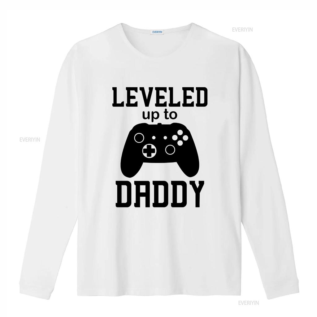 New Dad T Shirt Leveled Up to Daddy Gamer Controller Design for First Fathers Day vintage Washed graphic Soft