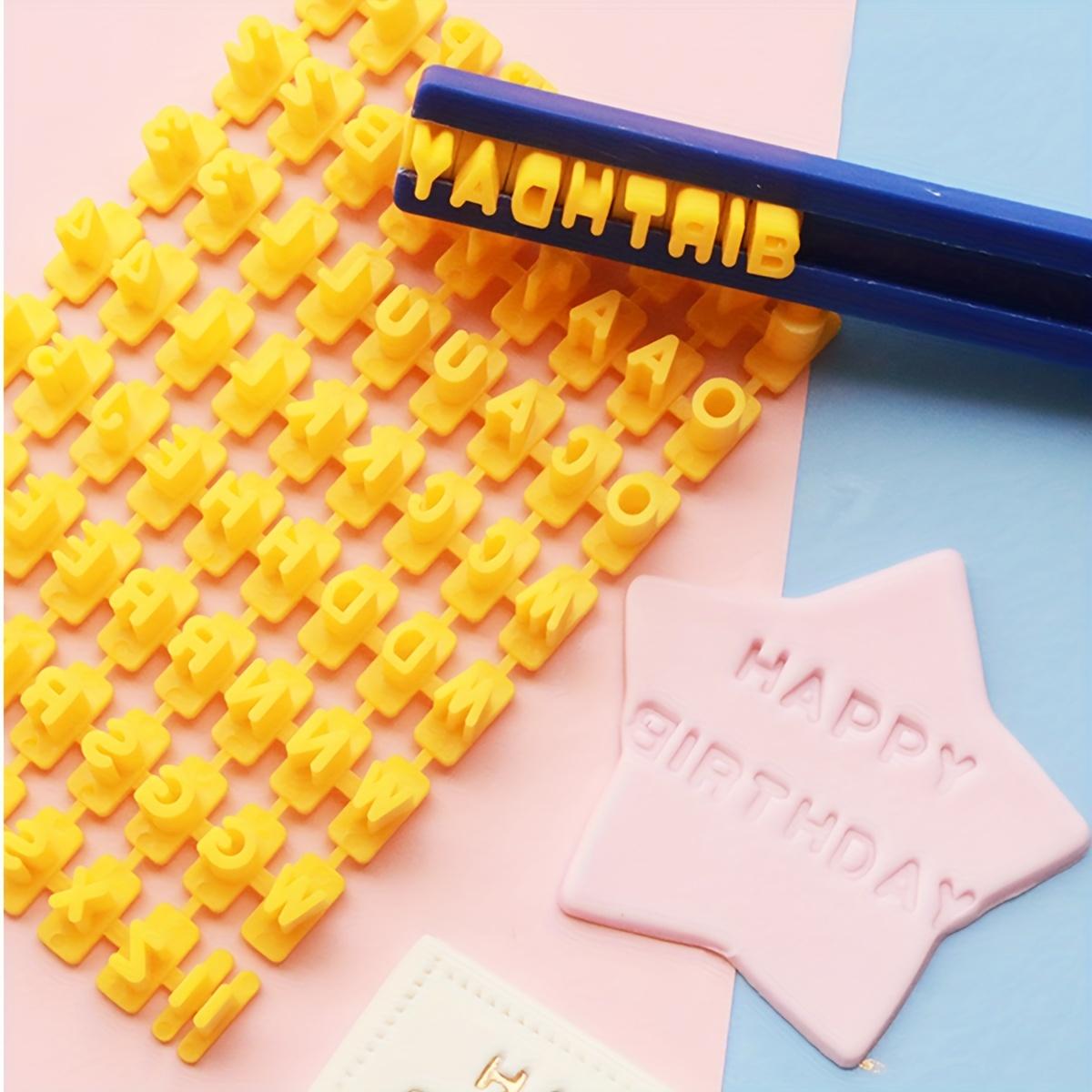 

1pc Creative baking mold with English alphanumeric symbols, stamp design, stamp simulation, biscuit mold