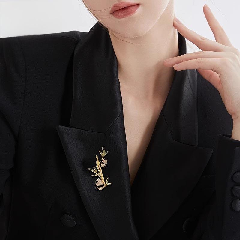 Panda Brooch, High-end Women's Chinese-style Bamboo Corsage, Light Luxury and Niche Design Sense Brooch