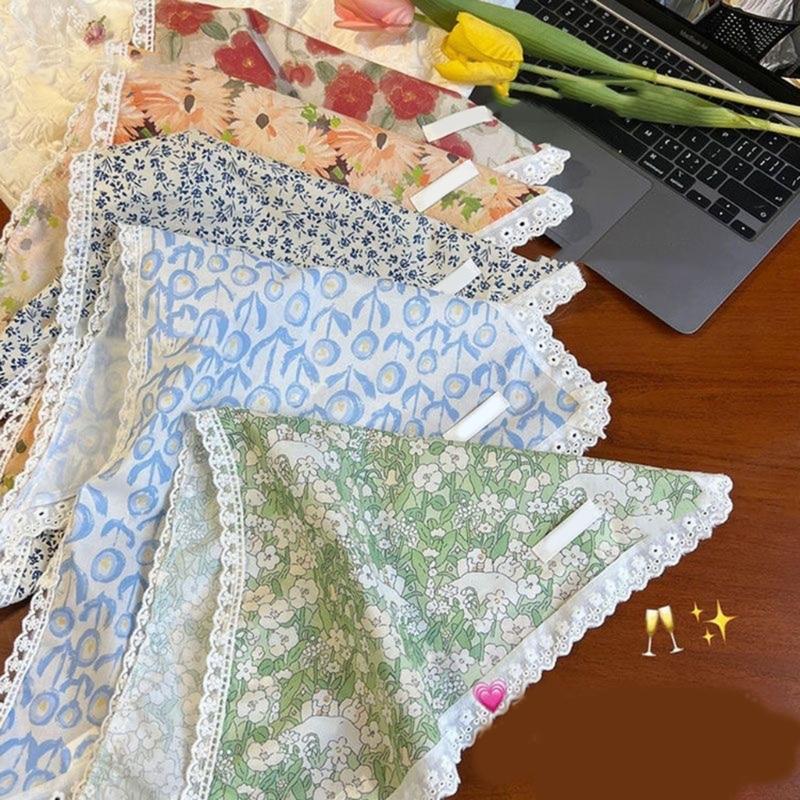 Französischer Stil Blume Dreieckstuch Kopfbedeckung für Frauen Sonnenschutz Kopftuch für modische Frauen zum Tragen