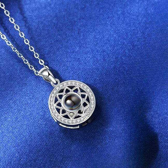 Sonnen Mond Herz Projektions Halsketten Set - Einzigartiges Anhänger Design für Paare