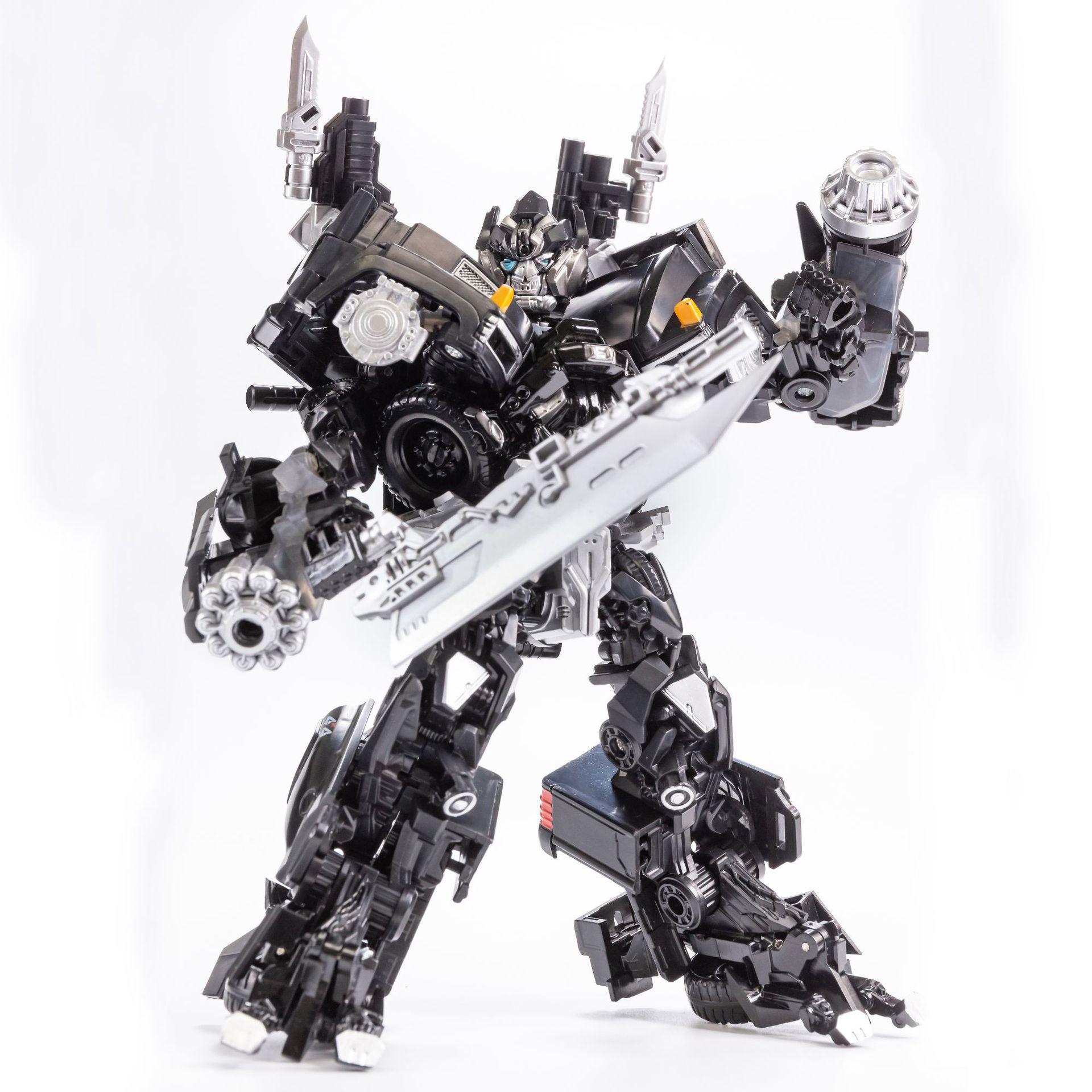 Baiwei TW-1026 Pathbreaker Movie Edition Transformable Robot Toy Model