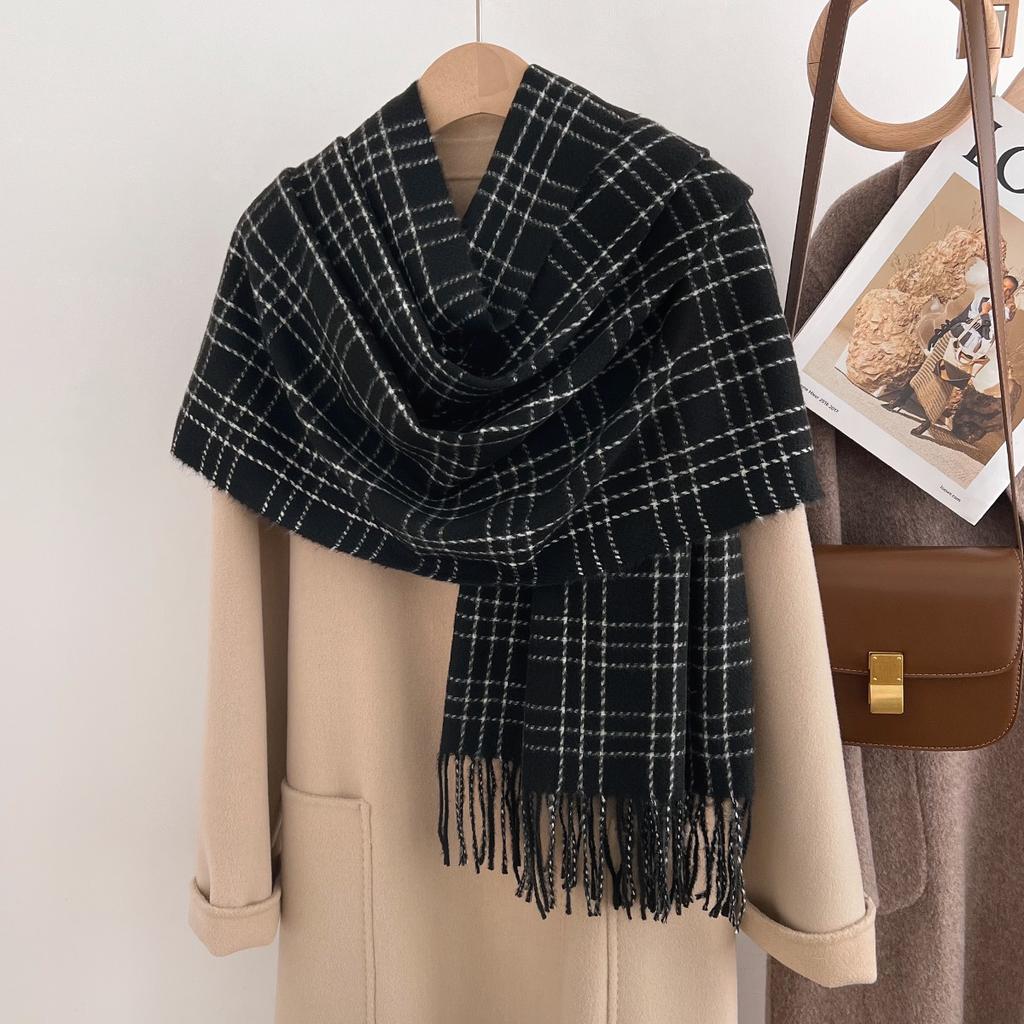 Autumn and winter plaid scarf women's winter high-end sense new versatile warm couple scarf shawl Korean atmosphere