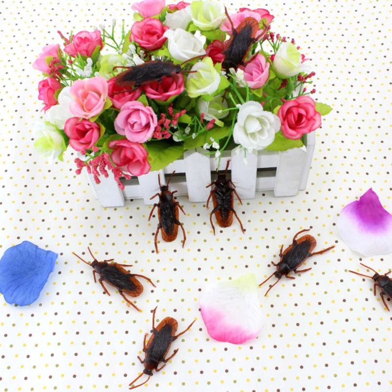 20Pcs Special Lifelike Model Simulation Fake Rubber Cockroach Bug Roaches Toy Novelty Trick Toys