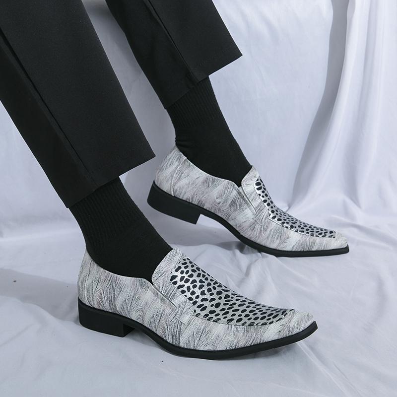Fashion Designer Brand Men's Banquet Dress Shoes Formal Occasions Men's Business Shoes Suit Office Versatile Fashion Blue Loafers