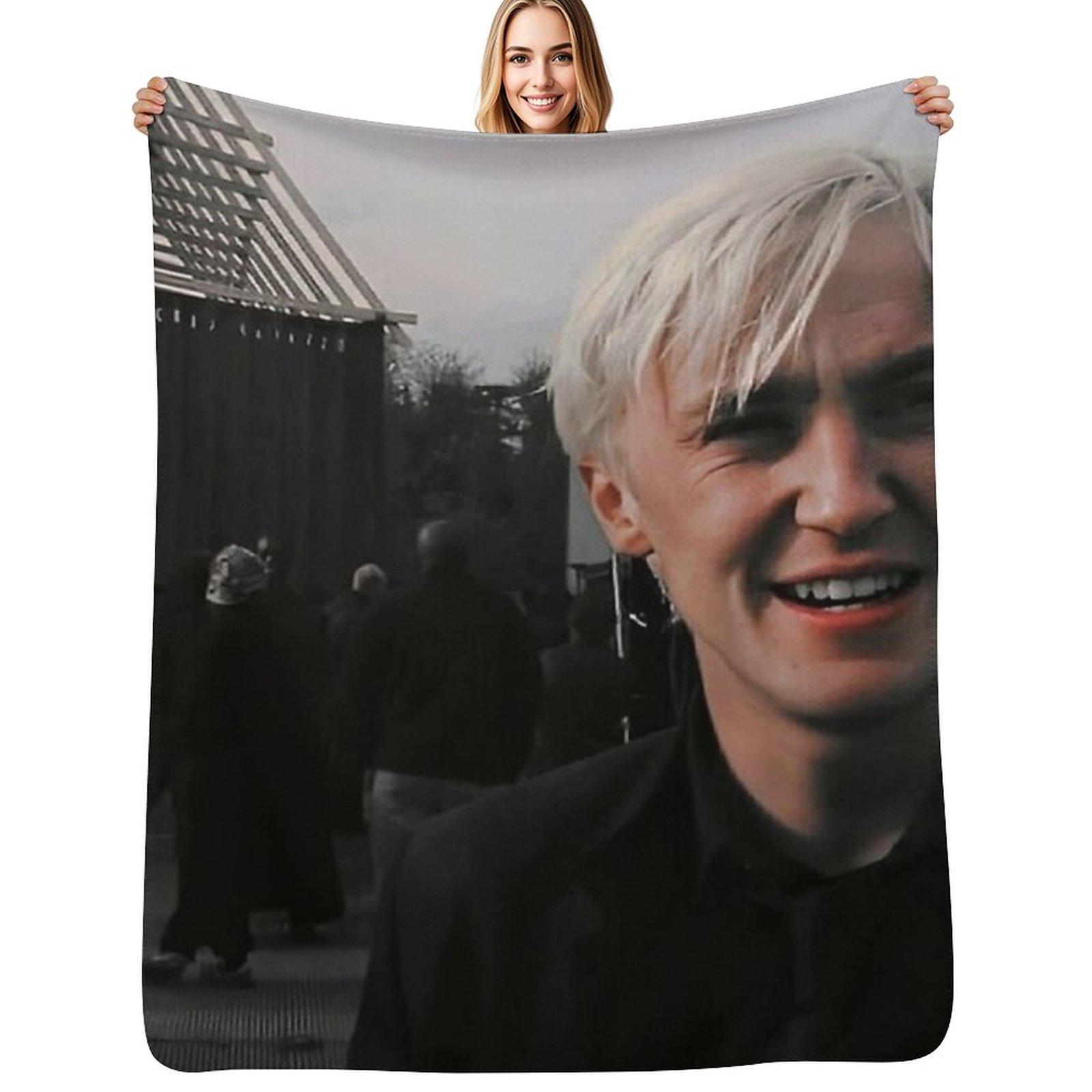 Tom Outside Throw Blanket Warm Throw Blanket Gift for Anniversary Size: 75*100cm, Weight: 230 GSM