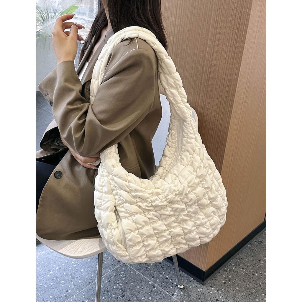 Korean versi Instagram girl pleated cloud bag 2026 new lightweight and versatile bubble large capacity commuting crossbody bag