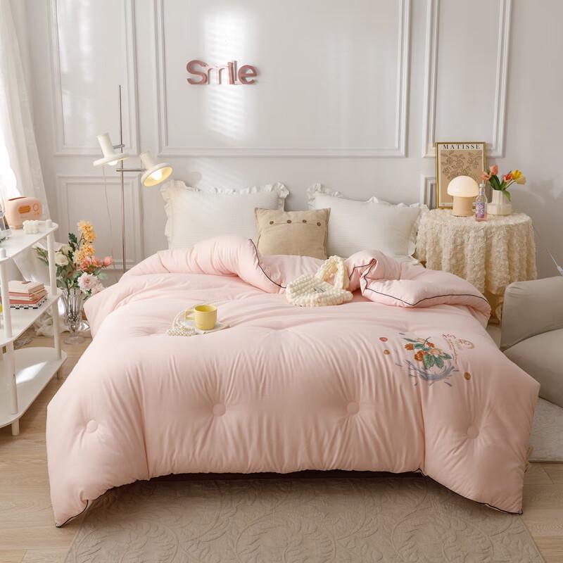 

Manya Goji Berry Fragrant All-Season Quilt