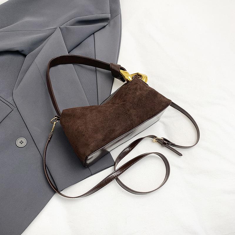 

Новая матовая кожаная сумка-подушка нишевый дизайн универсальная сумочка повседневная мягкая кожа на одно плечо через плечо