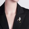 New Fashion Rhinestone Enamel Bird Brooch Cute Ainmal Hummingbird Brooches Scarf Dress Coat Lapel Pins Suit Badges Jewelry Gifts