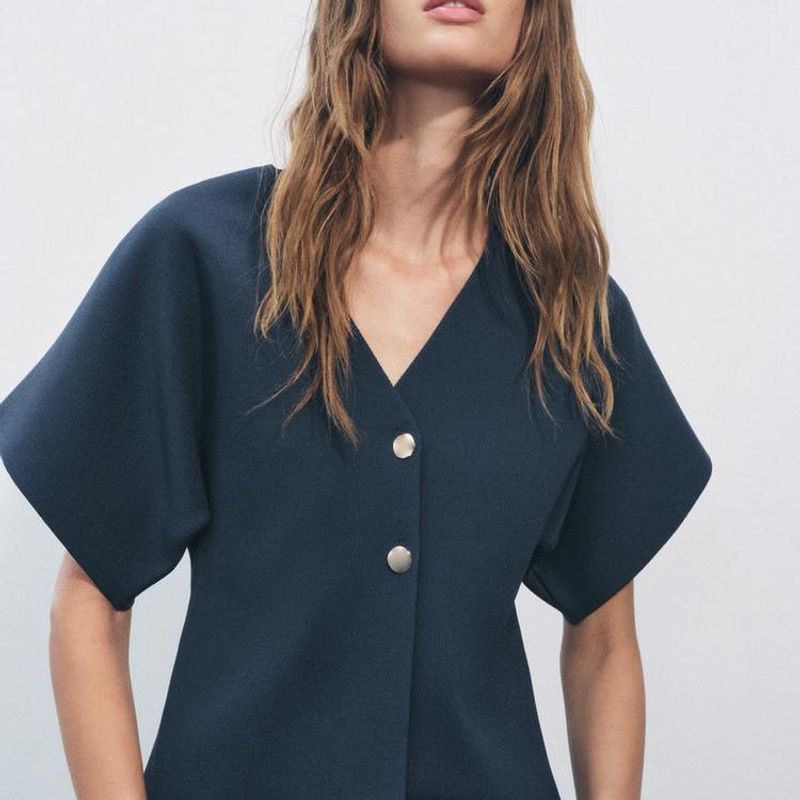 Zbzr Spring New Women Clothes Western Style French Style Versitile Fashion Short Sleeve Simple Knitted Outerwear 4192101