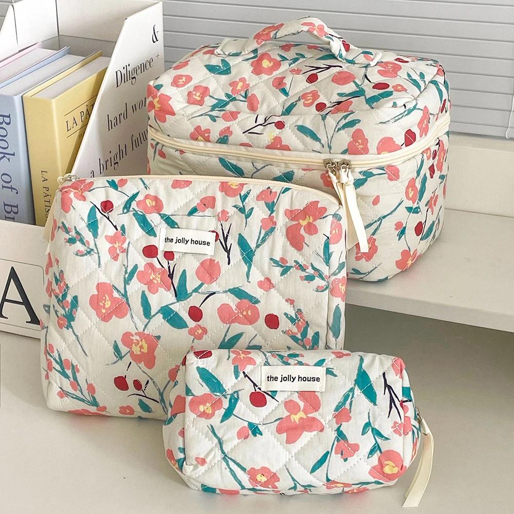 2025 New 3 Bags Set Women Makeup Bag Large Capacity Cosmetic Toiletry Storage Pouch Handbag Make Up Square Zipper Quilting Bag