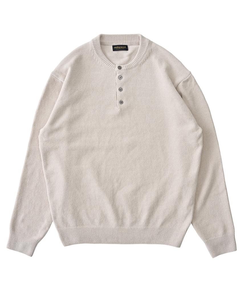 ANALOG MOOD Velour Refined Henley Neck Round Knit (Oatmeal)