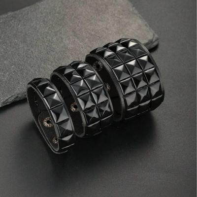 Pulsera Negra Punk Callejero Unisex con Remaches