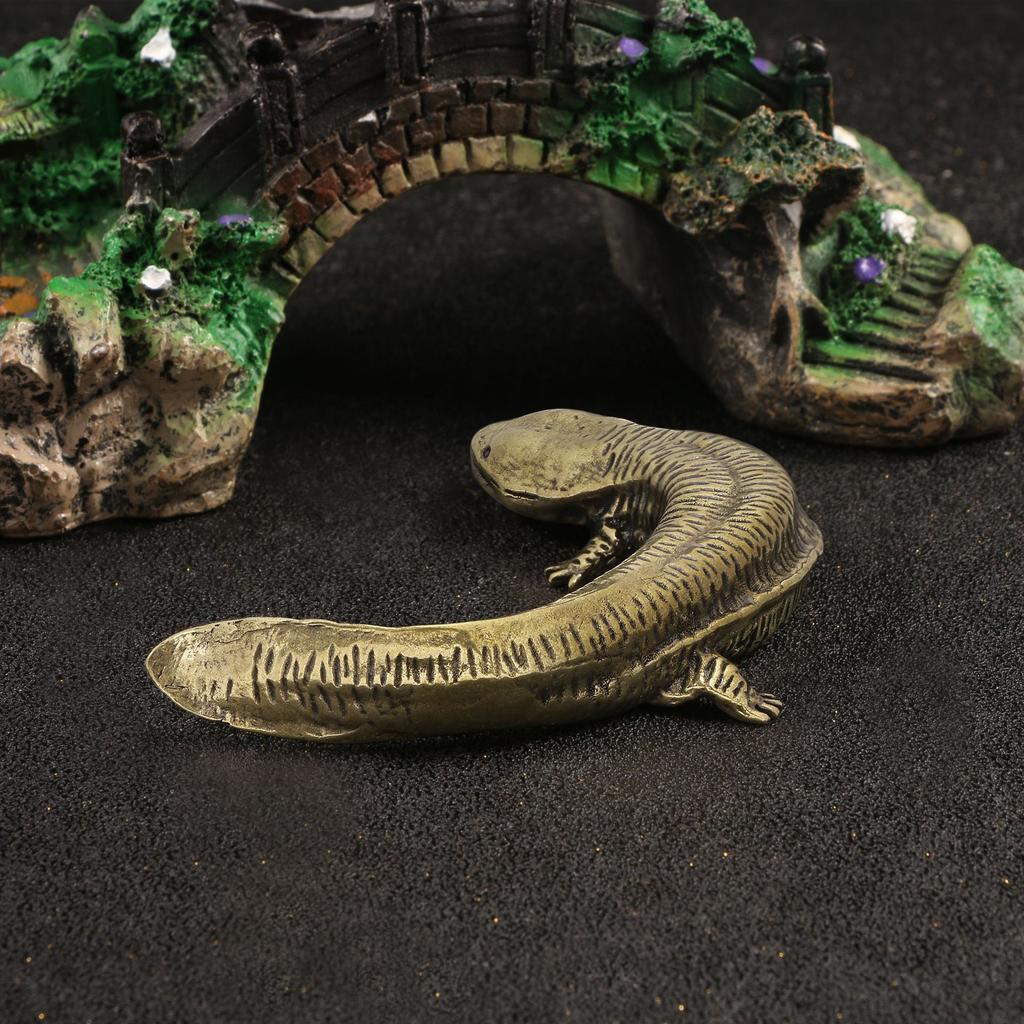 Giant Salamander (Andrias Davidianus) Brass Figurine, Decorative Table Ornament, Tea Pet, Suitable For Living Room Or Study, Copper Craft.