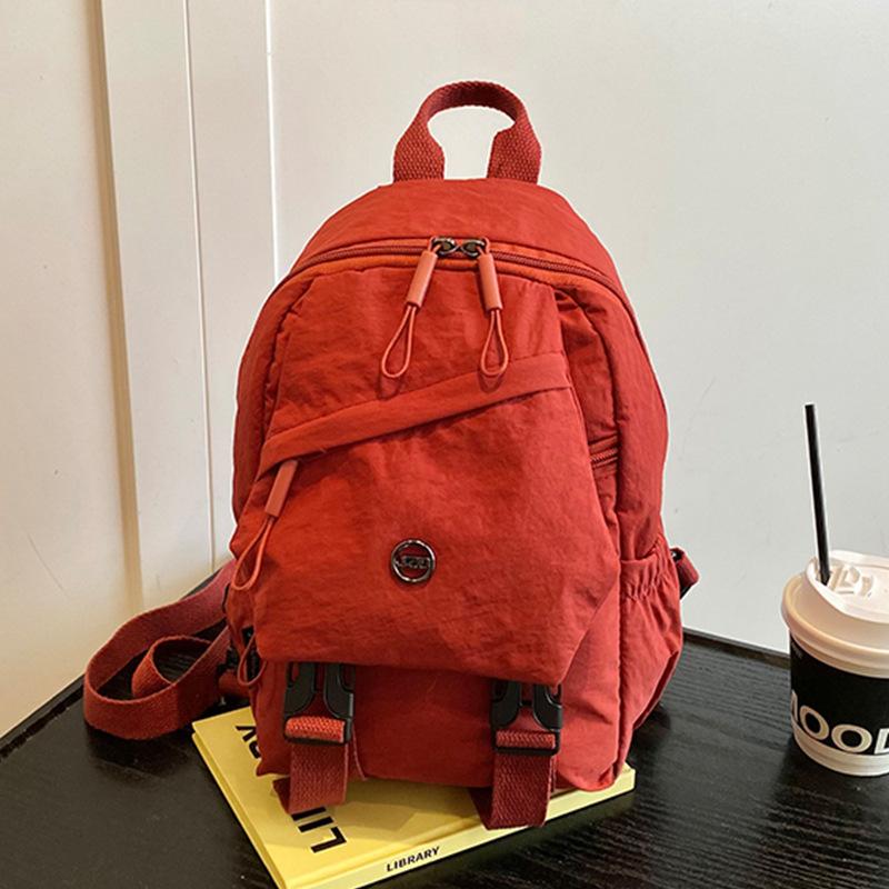 2025 new fashionable atmosphere simple backpack solid color schoolbag large capacity shoulder bag popular small square bag