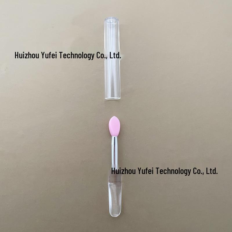 Patent Authorized Dustproof Portable Silicone Lip Brush with Lid
