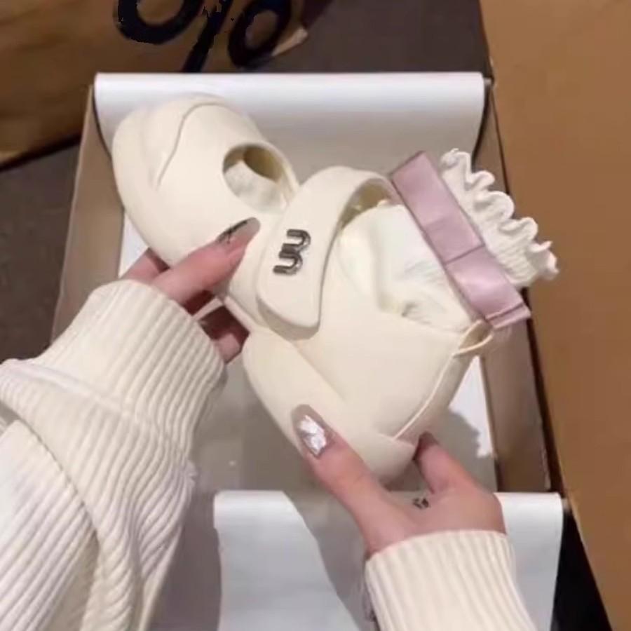 2025 new French Mary Jane shoes women's summer shallow mouth soft sole small fragrant wind student Velcro bag head sandals women