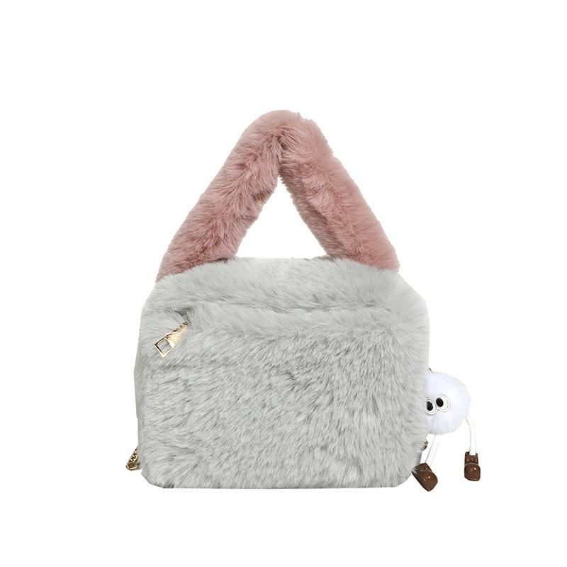 

2026 Winter New Plush Square Handbag, Cute Crossbody Bag, Casual Fashion 19cm Long x 13cm Thick x 12cm High