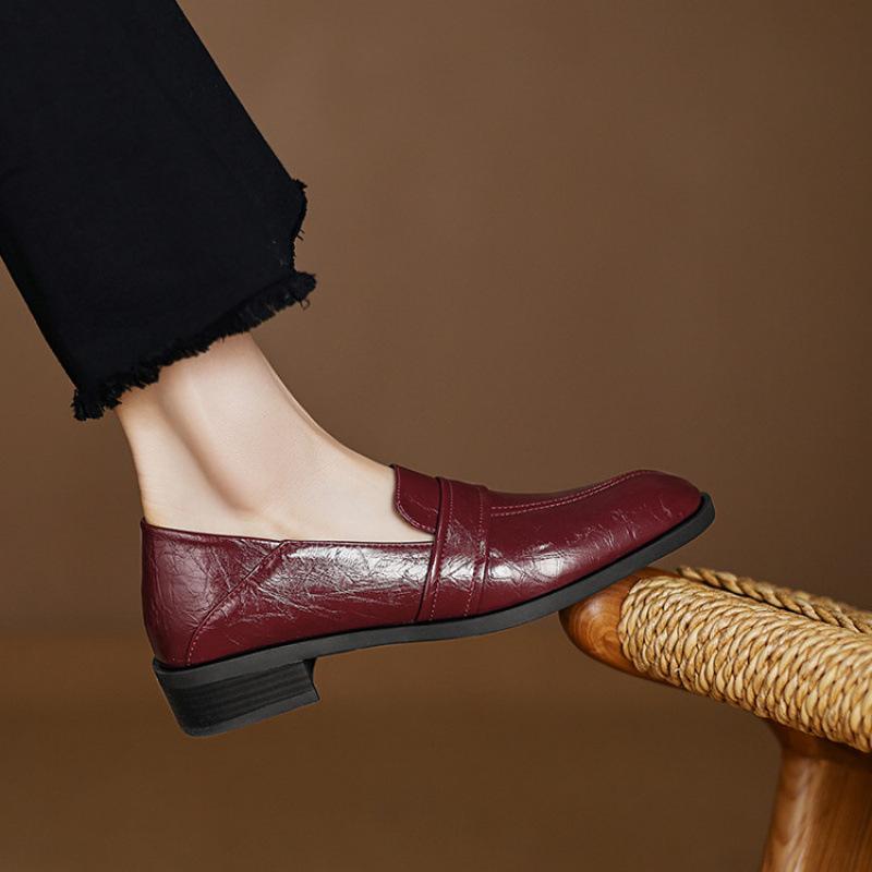 

Новые женские туфли-лодочки с мелким вырезом, закрывающие стопу, с круглым носком, на одной педали, на толстой подошве, нескользящие, с мягкой подошвой, на низком каблуке, на плоском каблуке, повседневные, из маленькой кожи 39 бордовый