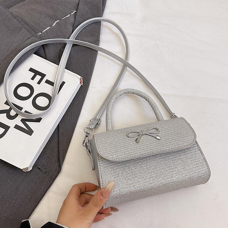 

Премиальный рюкзак с бантом 2025 года, новая модная сумка-мессенджер в иностранном стиле, маленькая переносная сумка через плечо, маленькая квадратная сумка серебряный