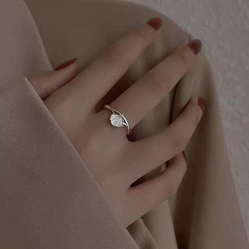 High-End 925 Silver Plated Women's Shell Ring, Adjustable, Ideal Valentine's Day Gift