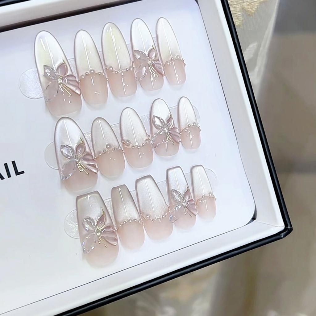 Reine Handarbeit Phototherapie Tragen Maniküre Doppel Schmetterling Fliegen Fertig Wiederverwendbarer Patch