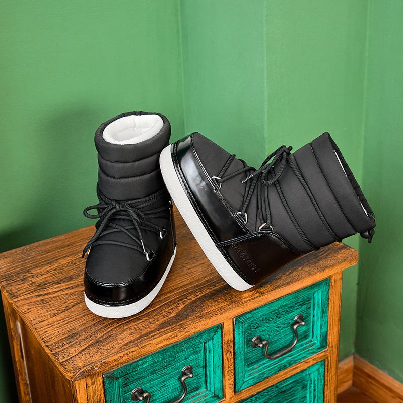 

Европейские водонепроницаемые и нескользящие космические ботинки 2025 зима новые короткие голенища утолщенные теплые хлопковые ботинки большие северо-восточные зимние ботинки женские 40 белый