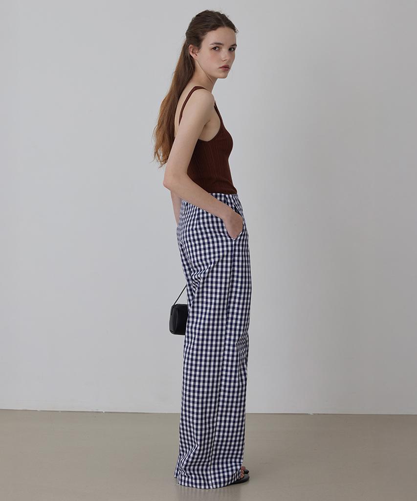 Kwinseulaebis Clean-Cut Cotton Tuck Low-Waist Pants_Navy_2Colors