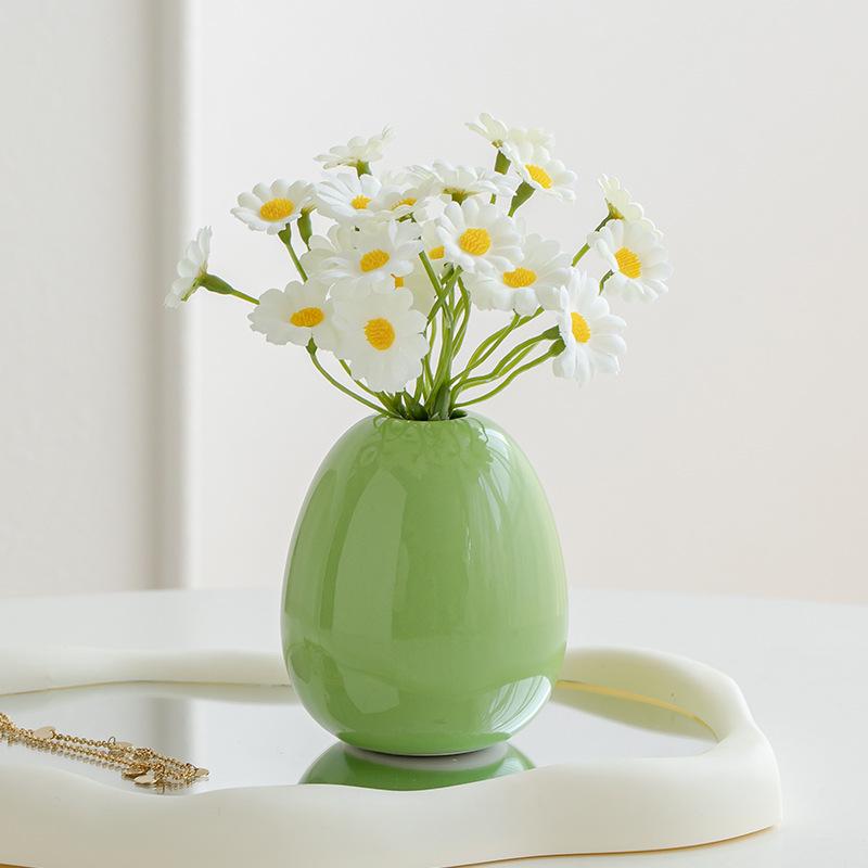 Small Daisy Artificial Flower in Cream Ceramic Vase - Ins Style Tulip for Living Room or Bedroom Decoration.