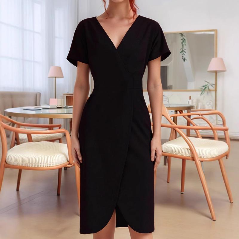 A Sexy V-neck Slit Short-sleeved Dress for Women In Summer