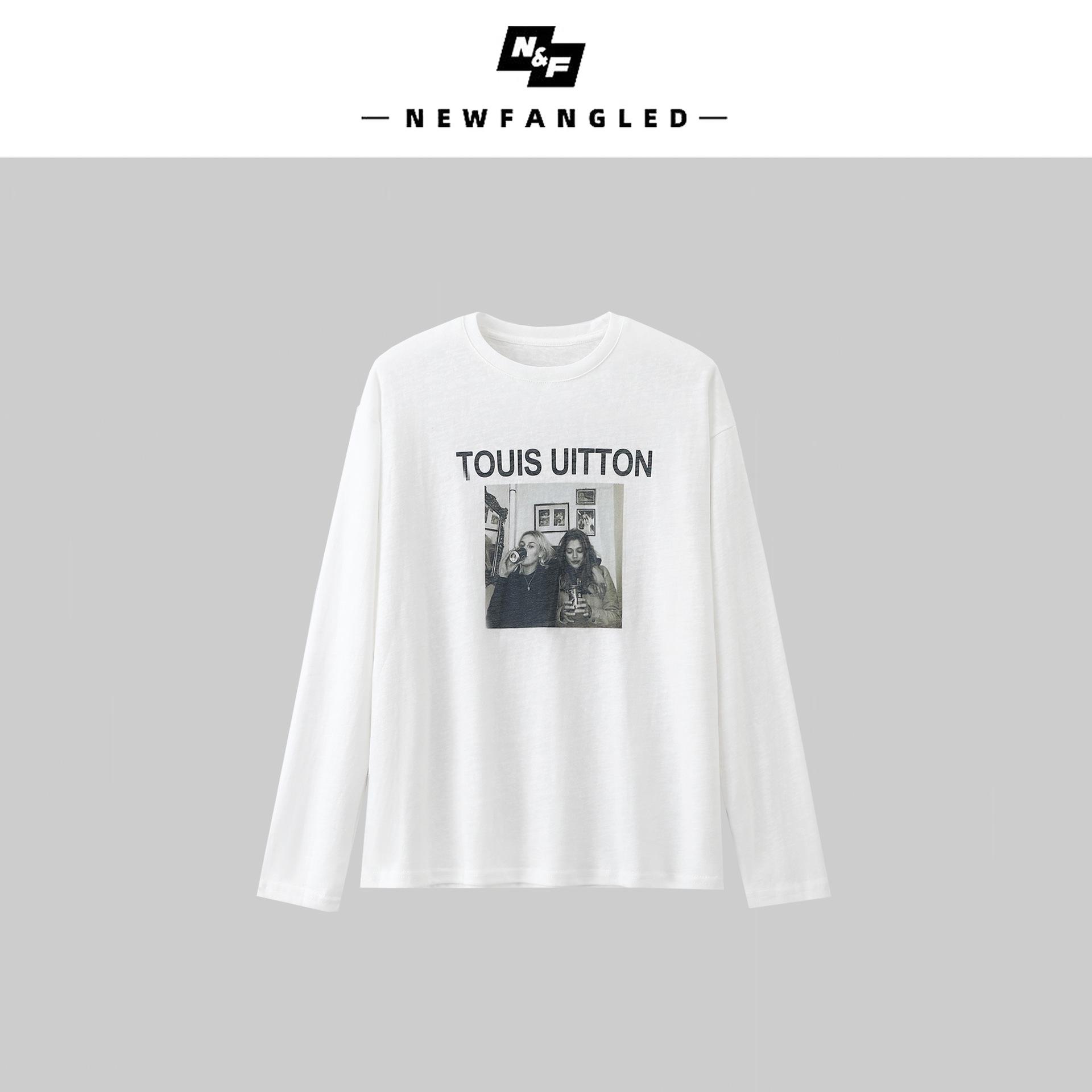 

Women s Retro Print Distressed Long Sleeve T-shirt Medium