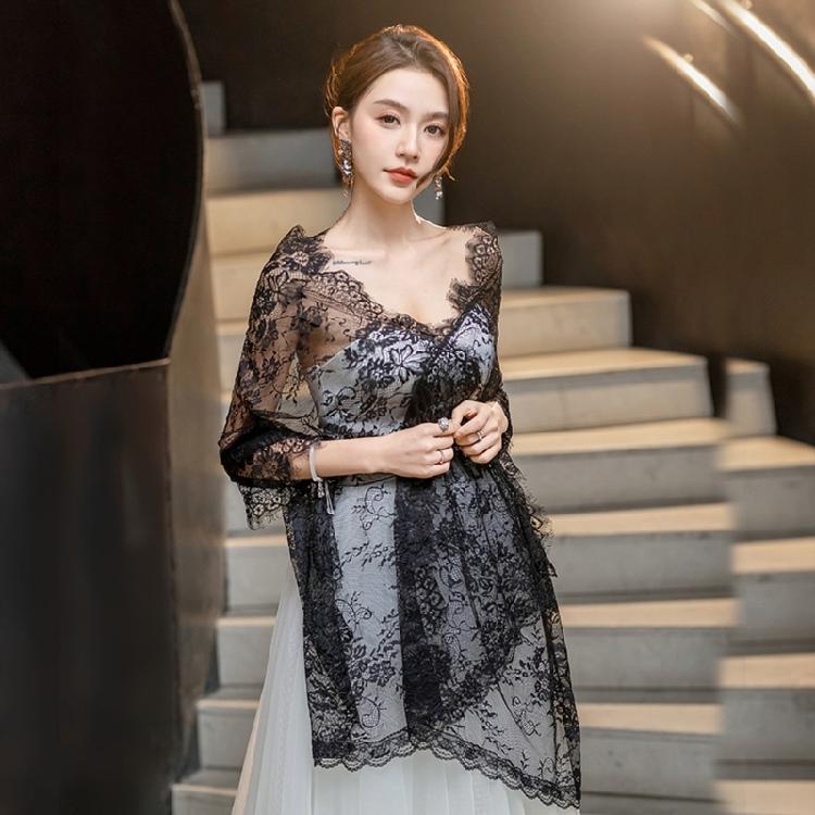 Lace Border Bridal Veil Halloween Make Up Mantilla Length Appliques Elegant Veil for Catholic Prayer Service