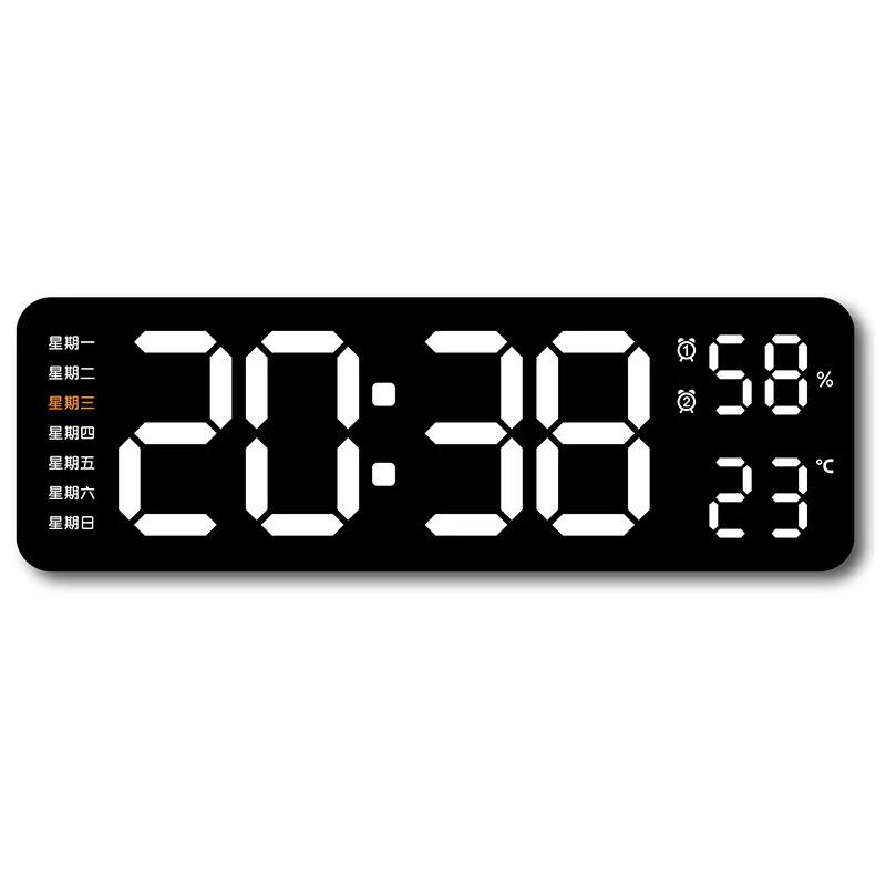 Sveglia Digitale Elettronica Rettangolare a LED Luminosità Regolabile Font Colorato Orologio da Parete Numerico Creativo per Decorazione Camera da Letto