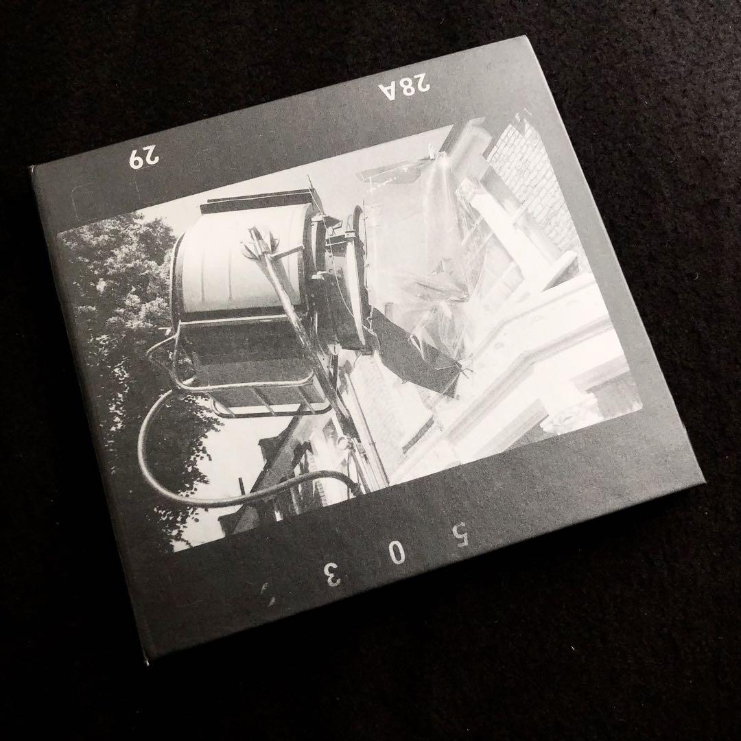 

[USED] Sam Taylor-Wood s collection Unhinged is limited to 1,000 copies