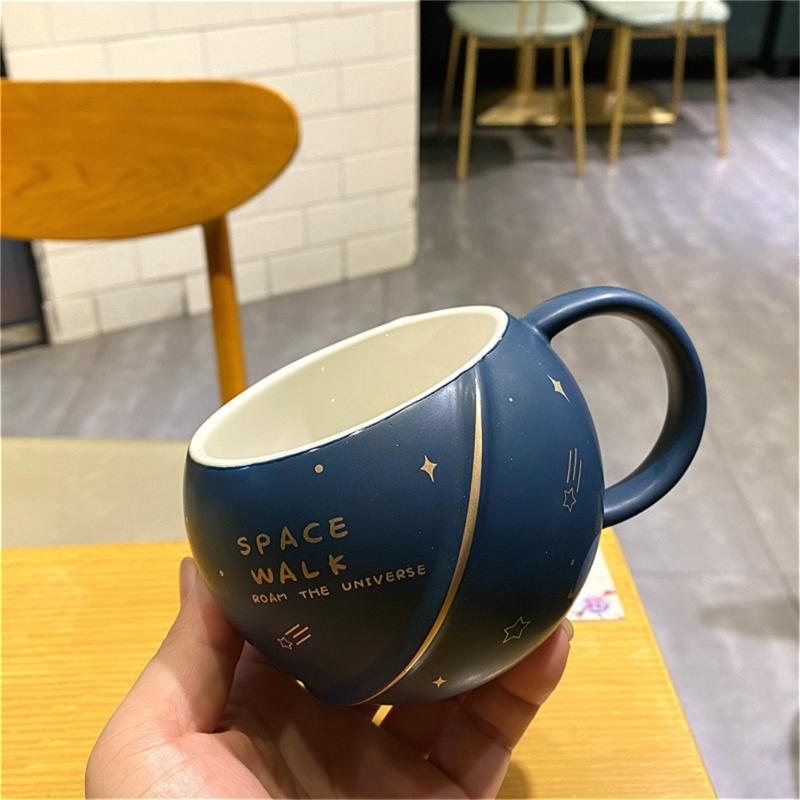 400ML Novelty Space Mug Space Themed Water Cup Astronaut Coffee Cup Ceramic Material Perfect for Water Milk Beverages