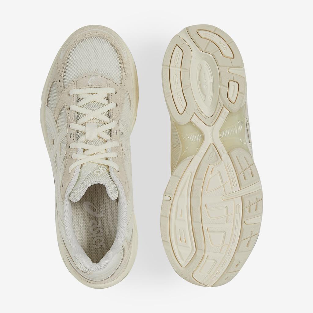 Sneakers Asics beige womens