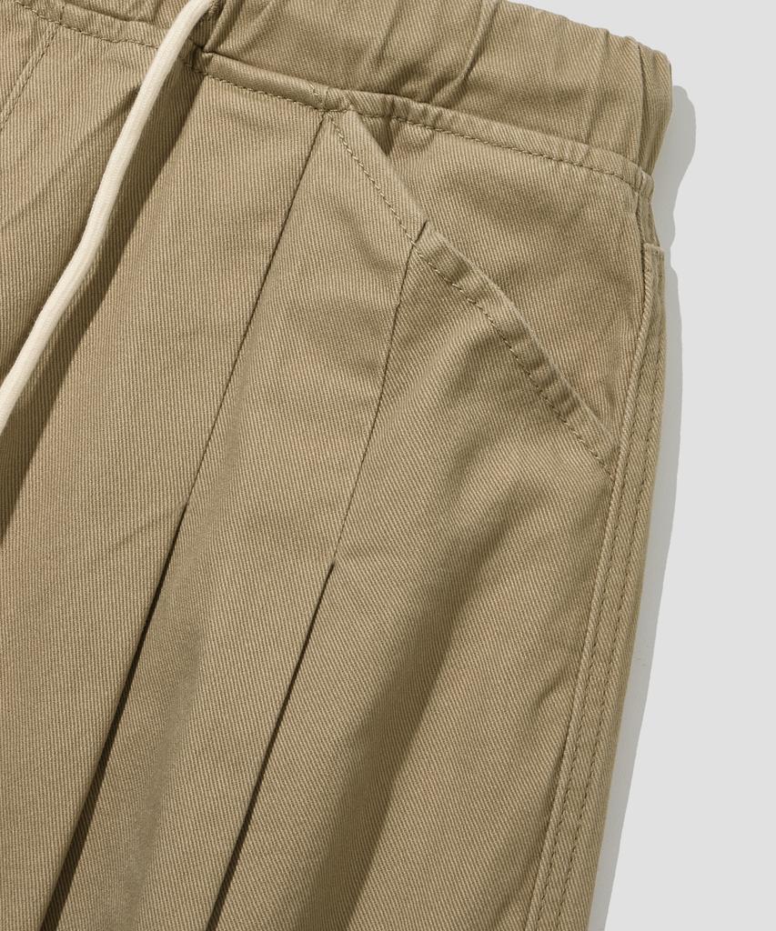 AGOD Double-Pleat Elastic String Bermuda Shorts [Beige]