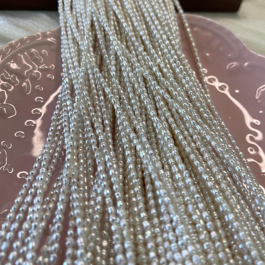 Hvit Ris Små Perler 2-3mm For Smykkefremstilling DIY Halskjede Armbånd Øredobber Tilbehør