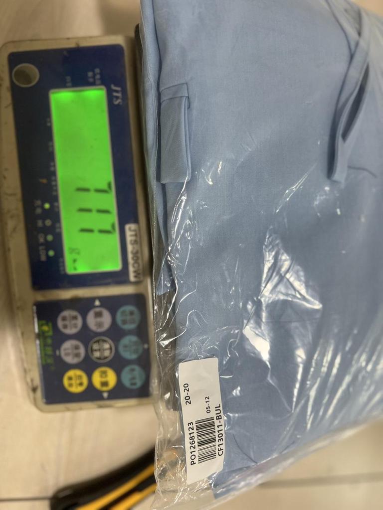 2025 Spring/Summer Versatile Solid Color Coat: Waist-cinching Tie-belt, Shoulder Pad, Elegant Design