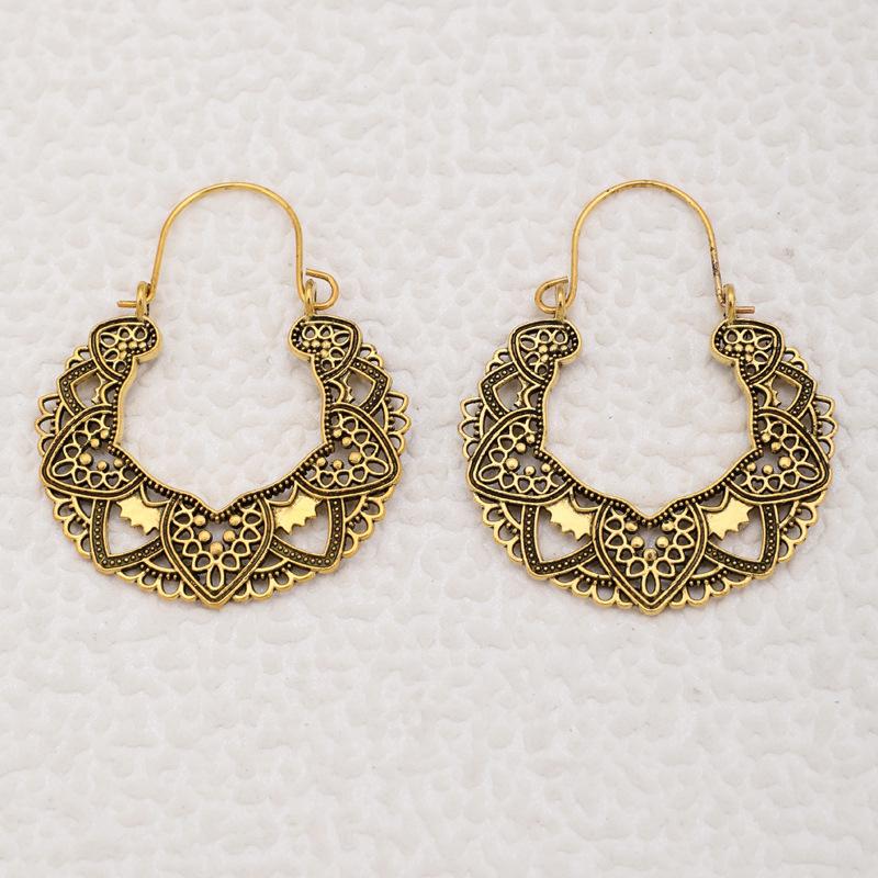Vintage Exaggerated Hollow Pattern Totem Vintage Earrings, Petals Geometric Heart-shaped Metal Earrings Earrings Jewelry
