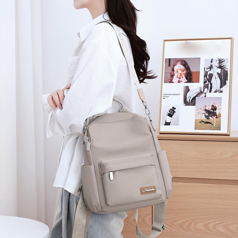 Women's Large Capacity Travel Backpack Student Schoolbag Lightweight Commuter Backpack Multifunctional Shoulder Bag