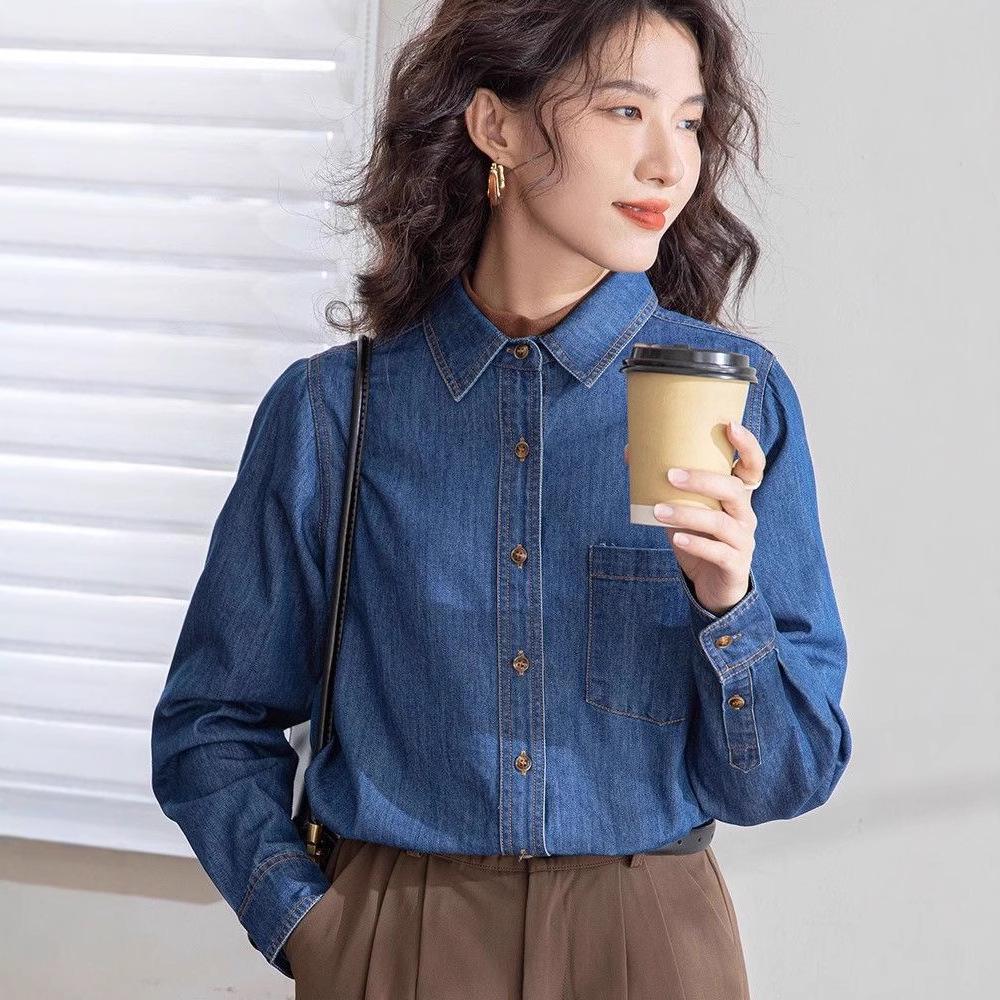Women's Retro Denim Shirt: Layered, Long-Sleeved Design for Autumn/Winter 2024