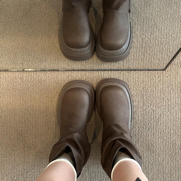 Internet celebrity popular pants boots women 2025 new thin Martin boots retro fashion thick heel fried street Maillard boots